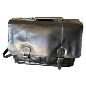Wilsons Leather Black Messenger Bag for 15" Laptop, Padded, Adjustable Strap.